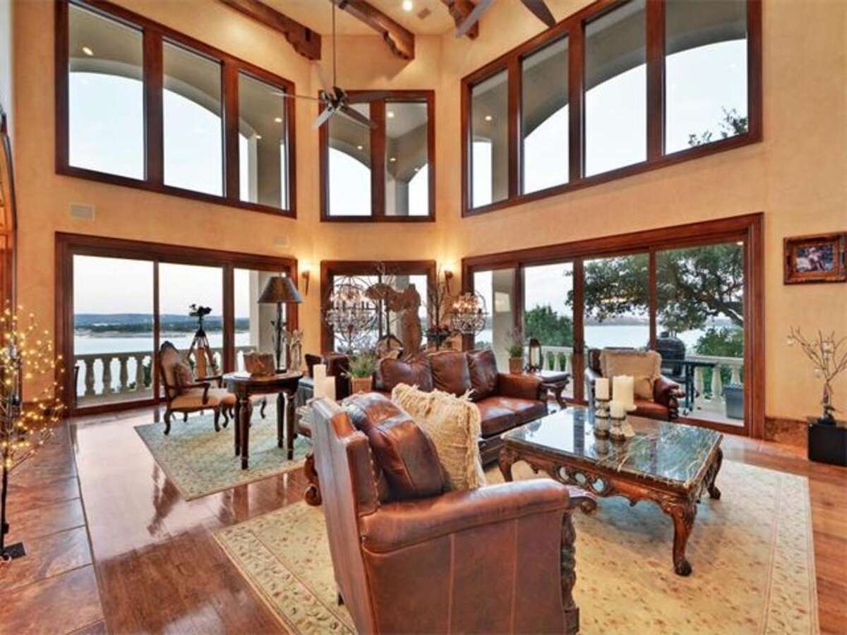 12 awesome waterfront homes in Texas that you can buy now