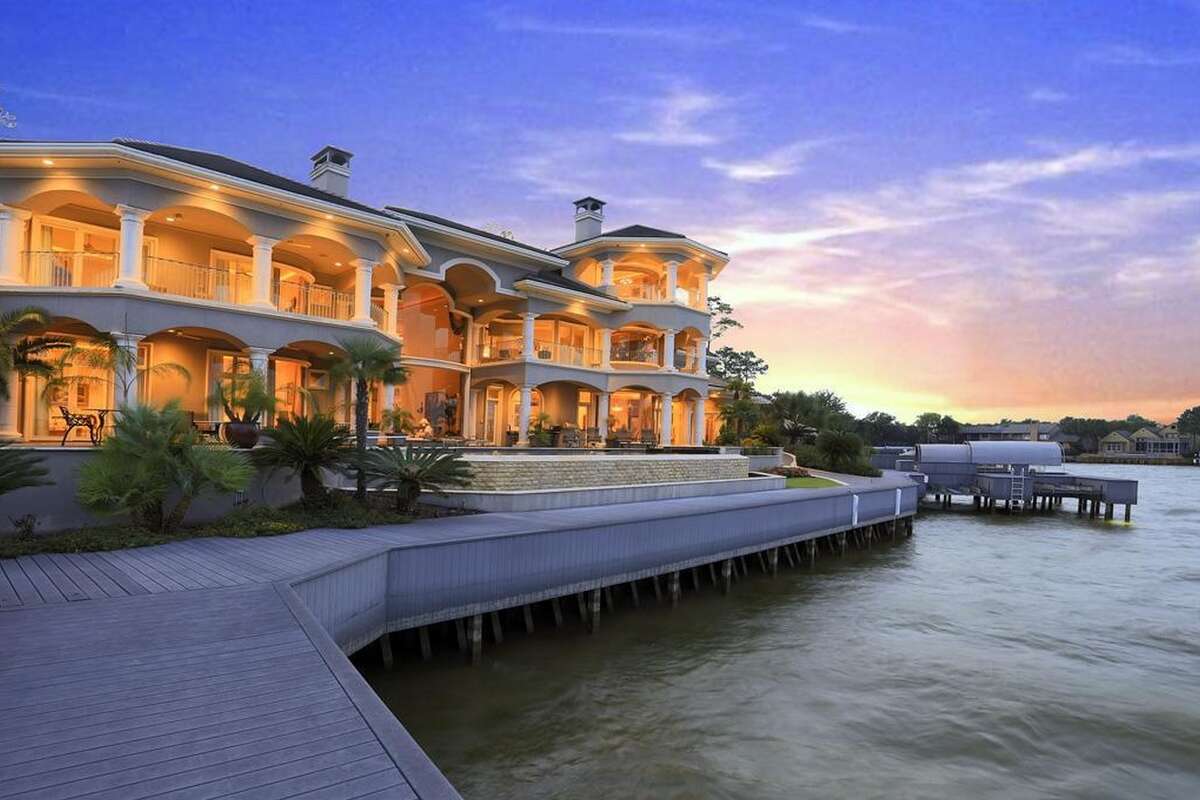 12 awesome waterfront homes in Texas that you can buy now