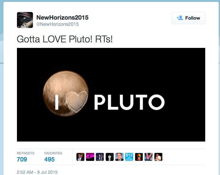 Плутон сердечко. Плутон с соской. Подушка Плутон с сердцем. Плутон с сердцем купить.