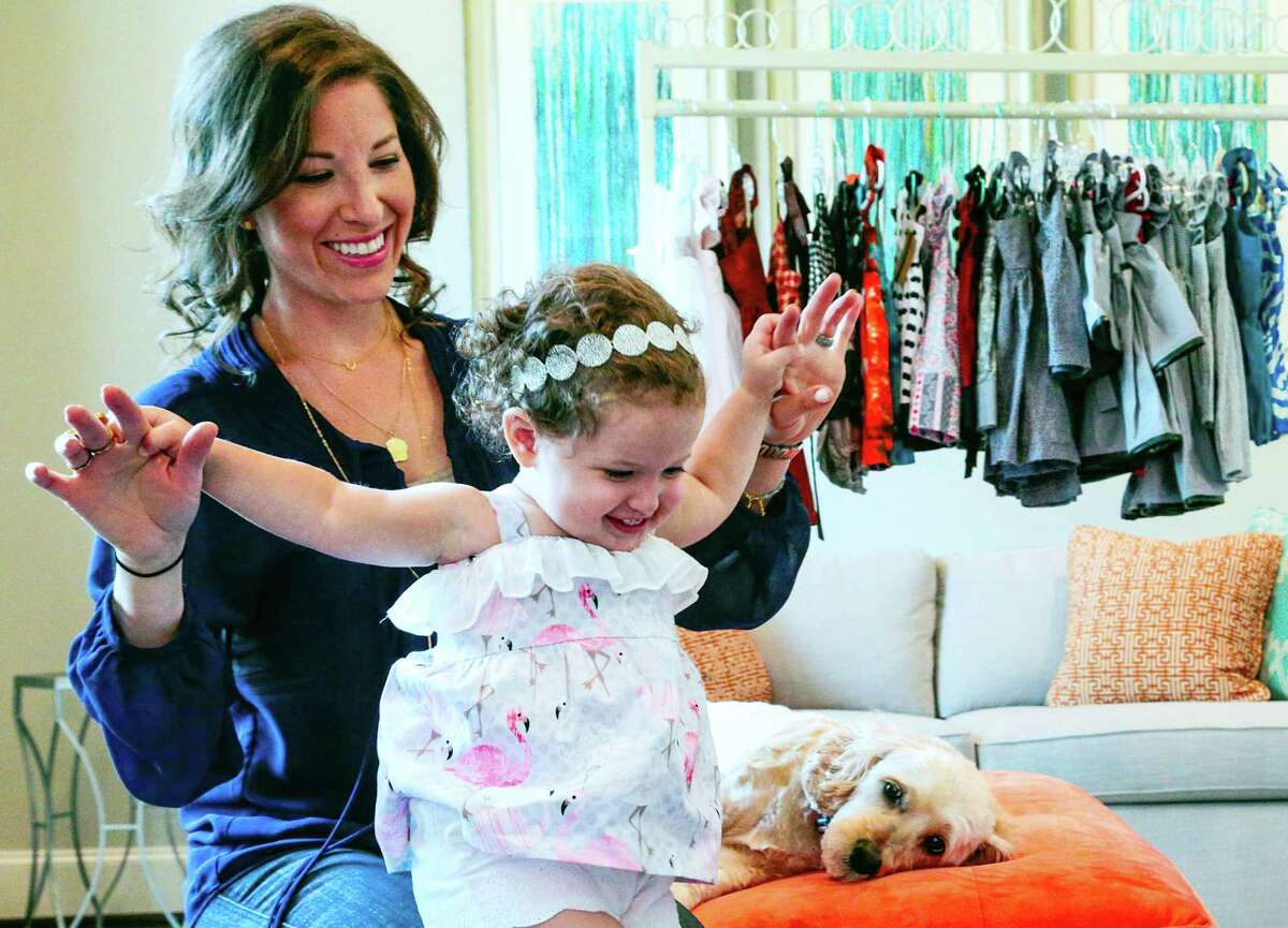 Houston Girls Clothing Entrepreneur Celebrates 10 Years of cuteheads With  Priceless Family Photo Tips