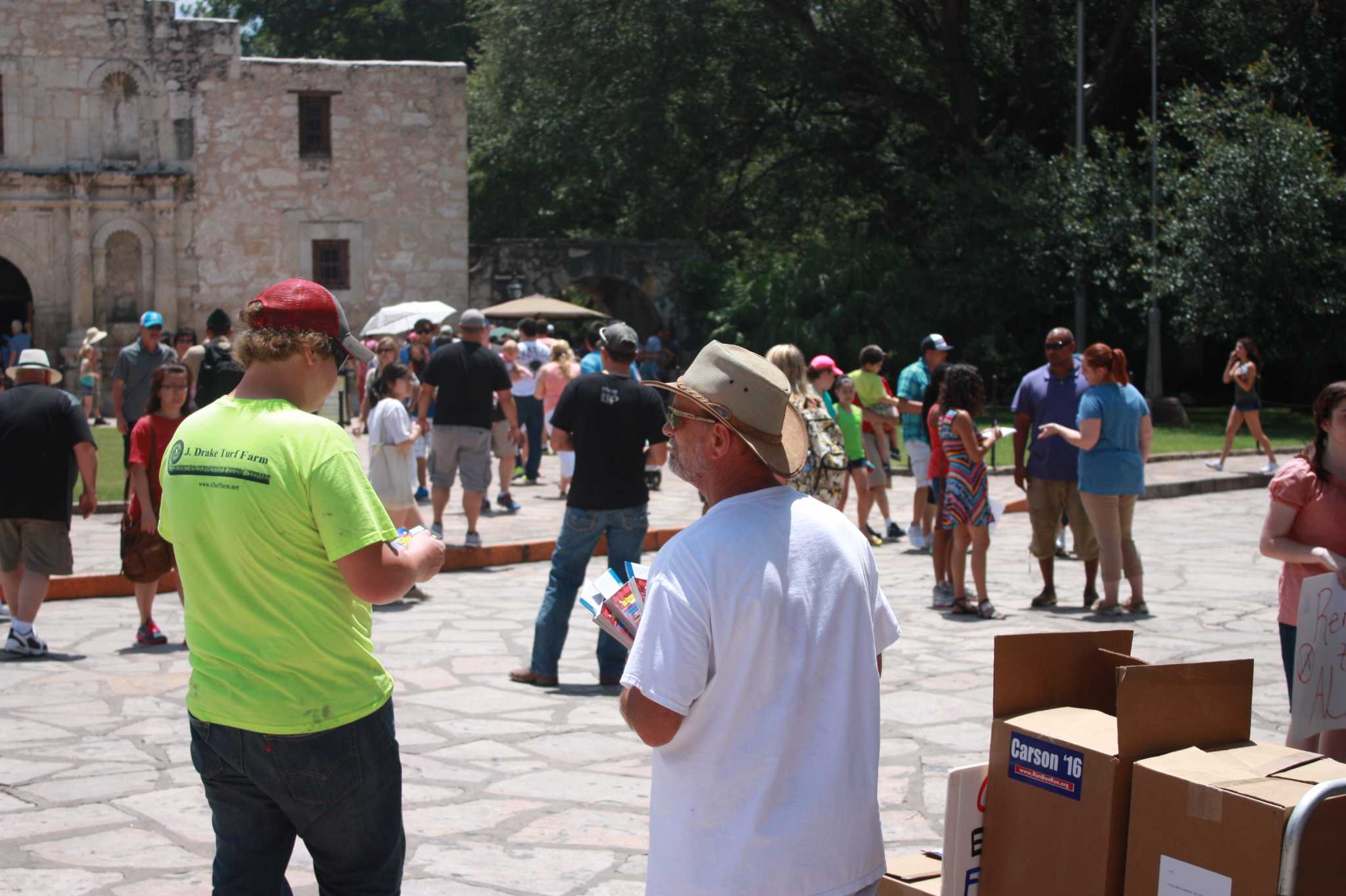 Alamo protestors decry U.N.'s 'creeping influence'