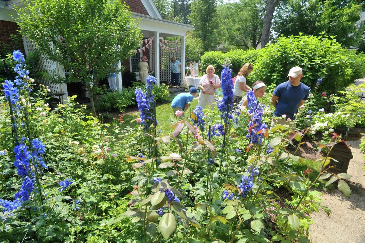 secret garden tour saratoga