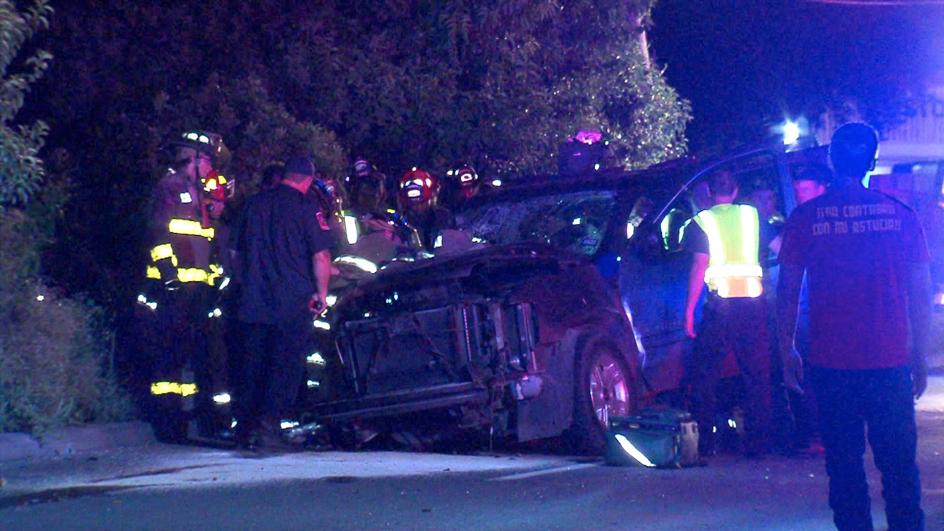 Passenger critically injured after crash on Northwest Side