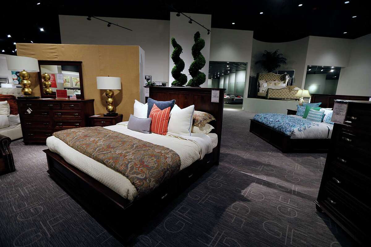 Gallery Furniture designer offers redecorating tips