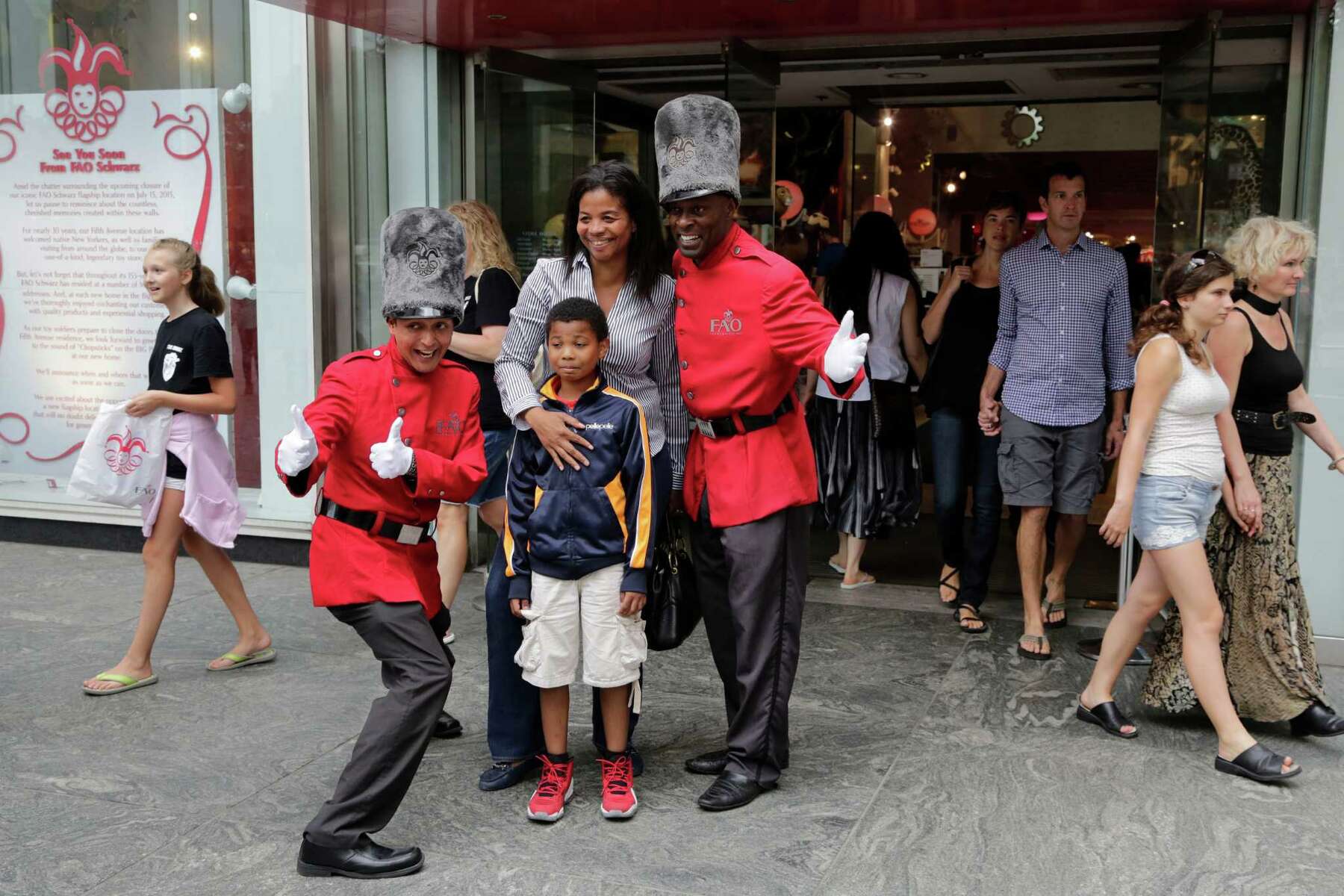 FAO Schwarz' famous Fifth Avenue location is closing