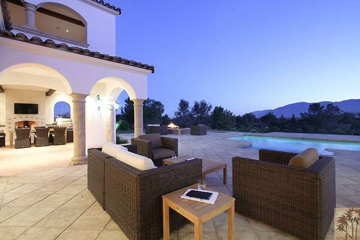 Nike cofounder Phil Knight purchases beautiful La Quinta mansion for
