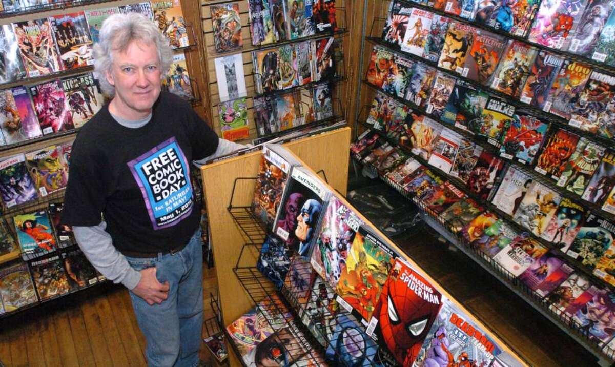 Comic book fans read between panels