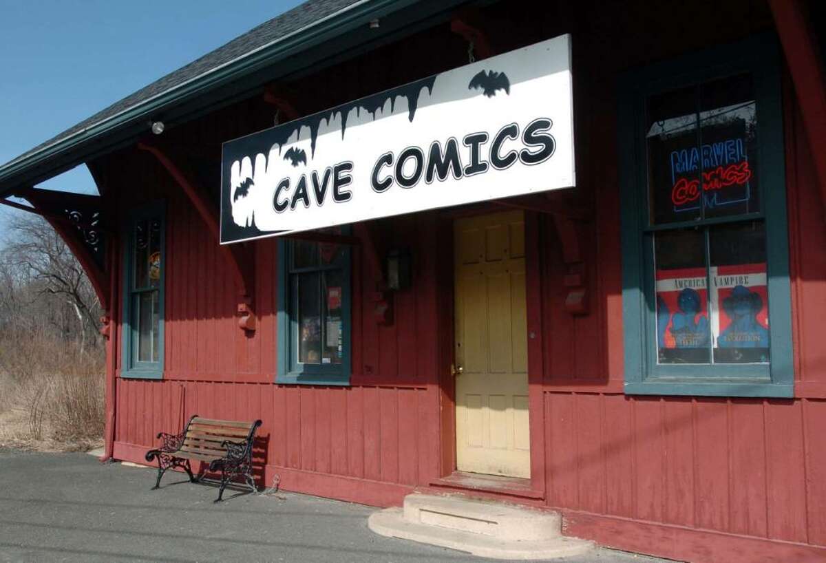 Comic book fans read between panels