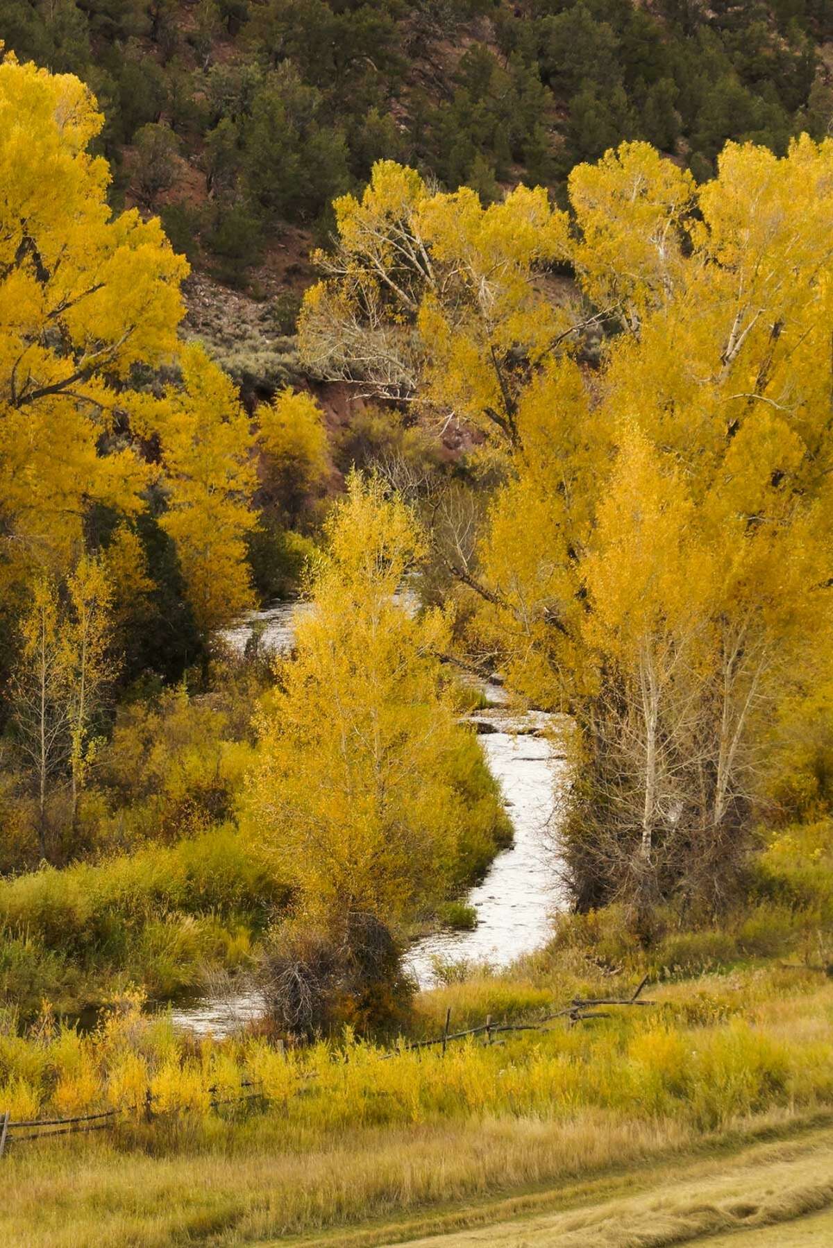 Texas billionaire family lists 785-acre fly-fishing ranch