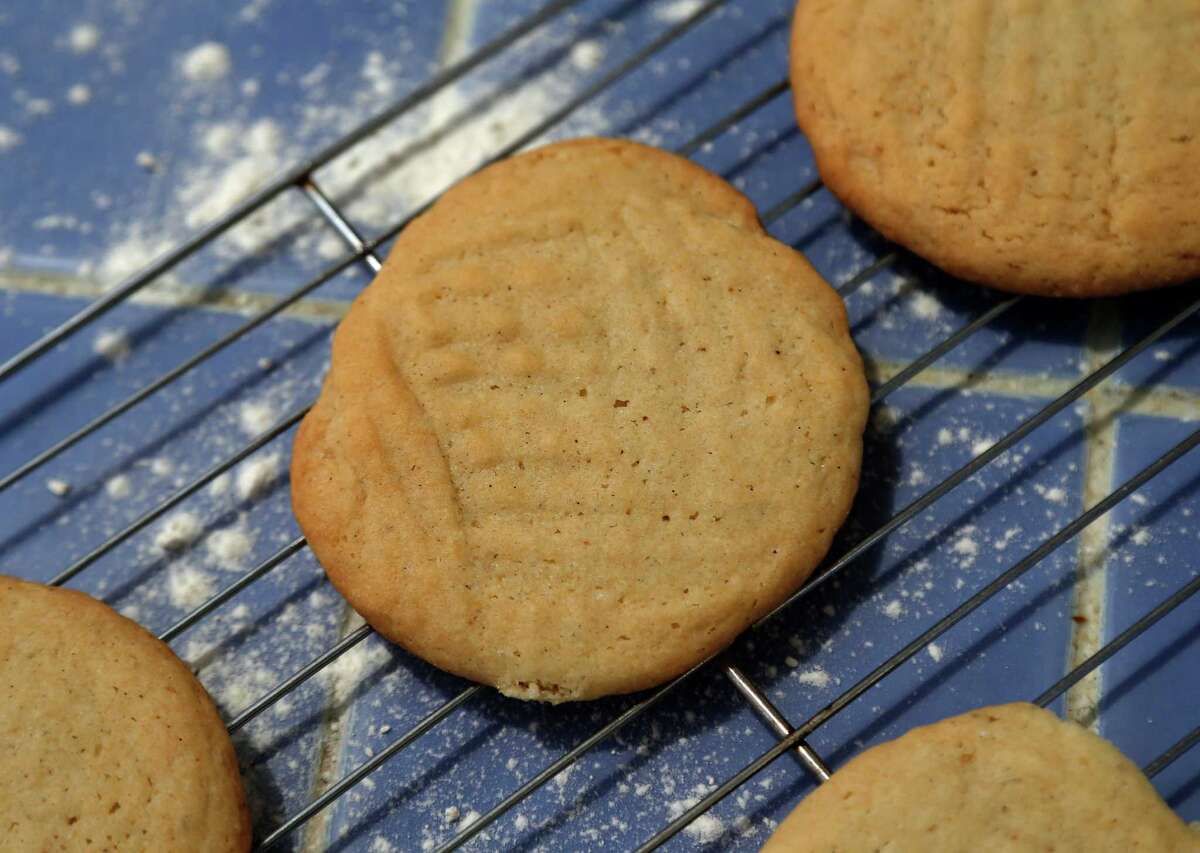 With nutmeg, recipe takes the tea cake