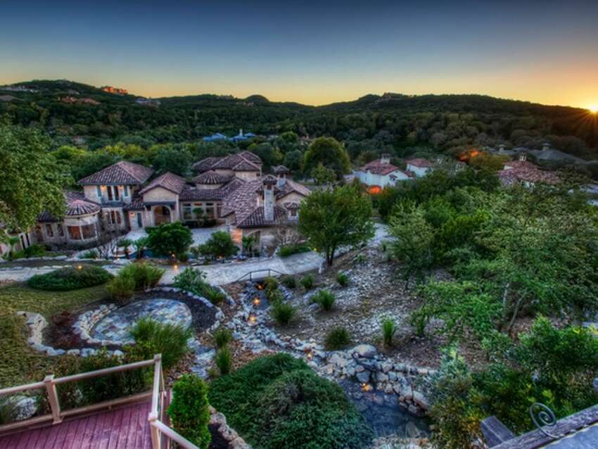 San Antonio Area Homes With Spa Like Bathrooms