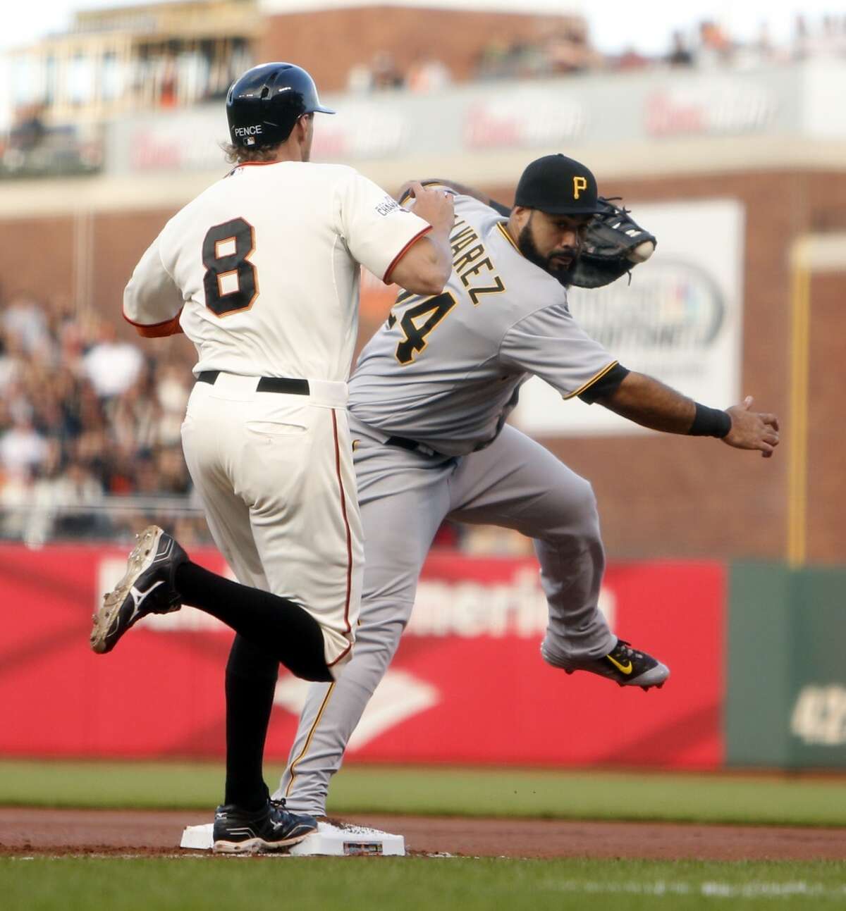 Hunter Pence gets brilliant scouting report generator from Giants writer