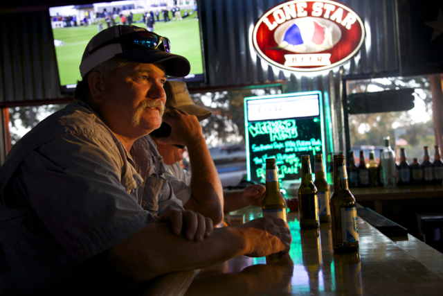 Pub Crawl: Dancing Bear Cantina