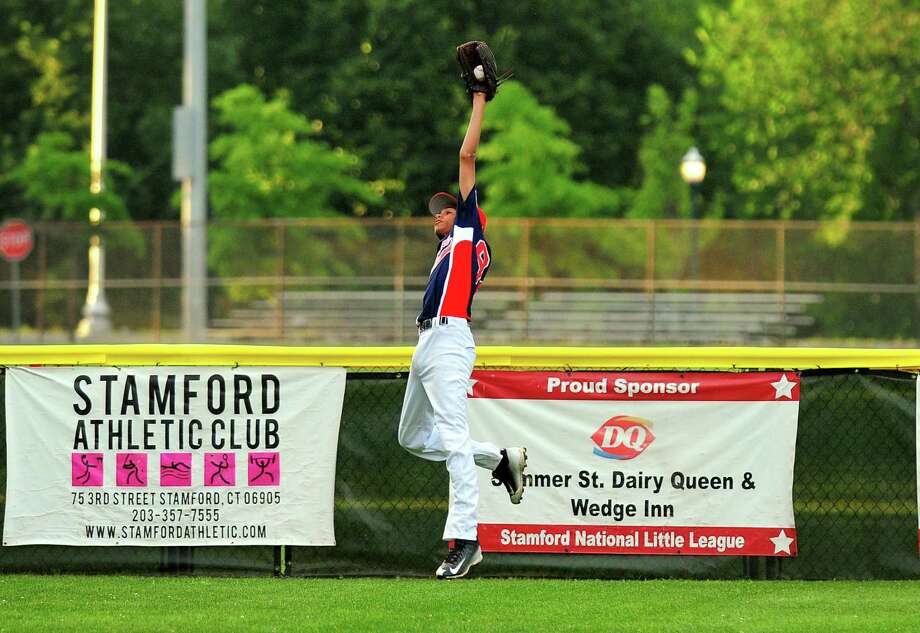 Stamford North Hamden Ll Tune Up For Saay S Divisional Stamford North Left Fielder Ethan Davis Makes A Leaping Catch During Little League Tournament Action
