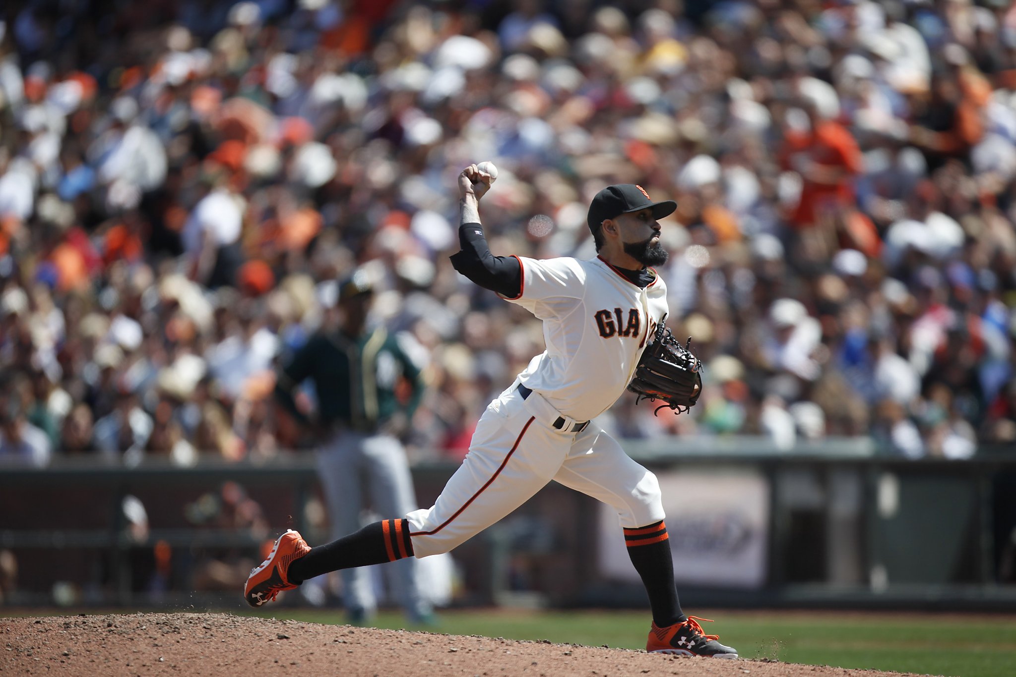 Giants receive another blast from Joe Panik and near perfection