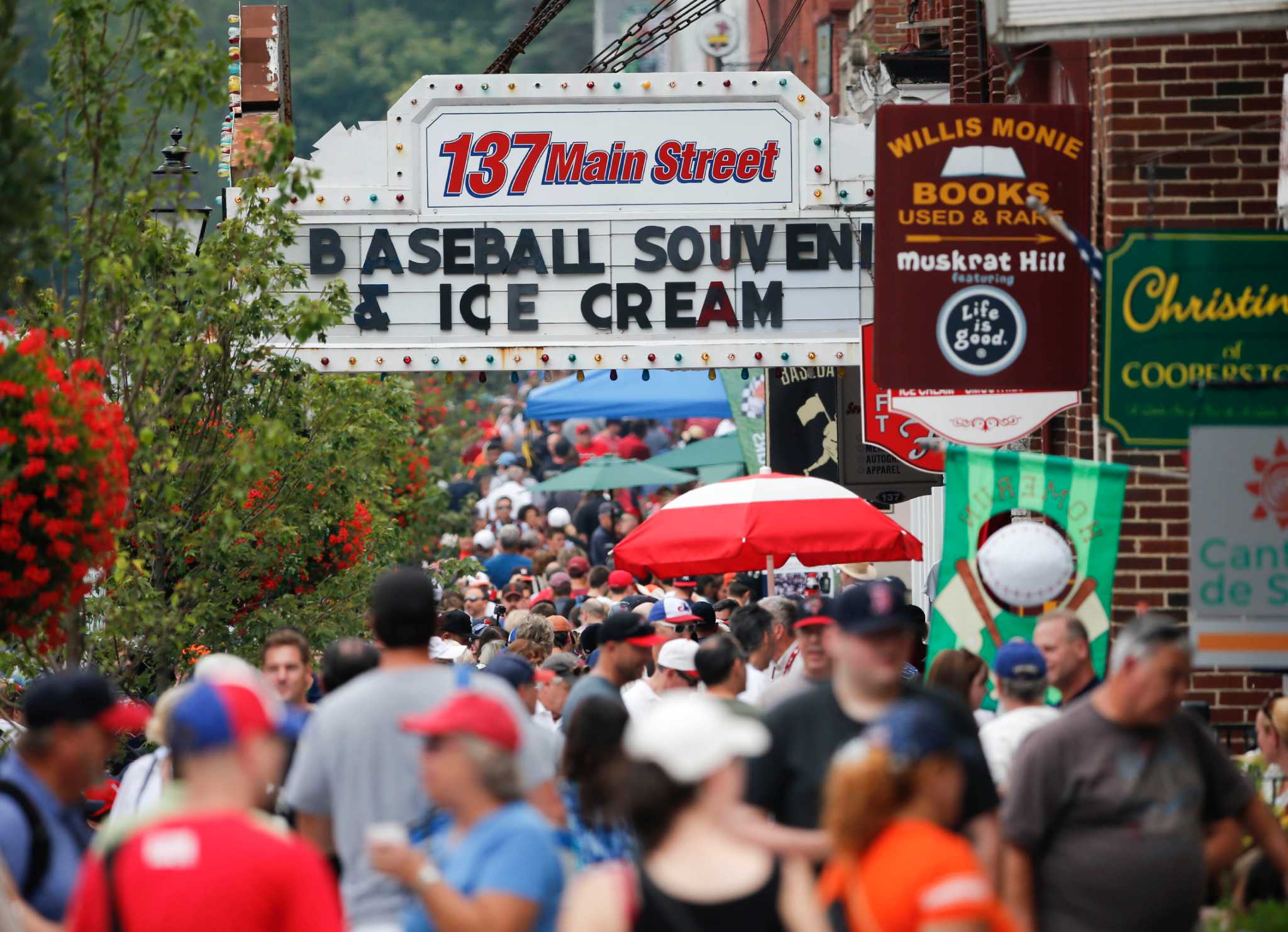 Baseball Hall of Fame inducts 4 in Cooperstown