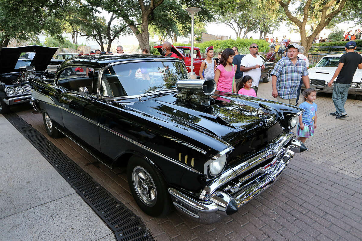 Alamo City Rods still rolling