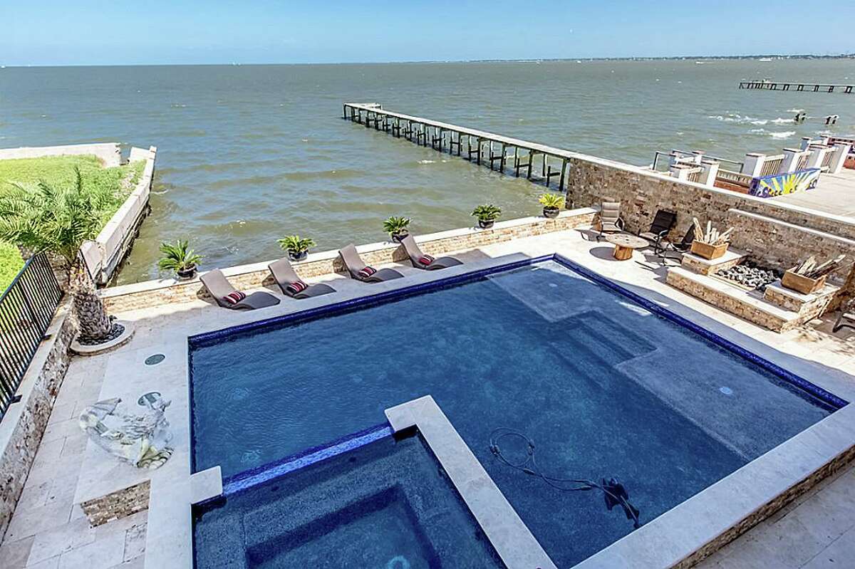 Coastal Beach Homes For Sale In Texas   1200x0 