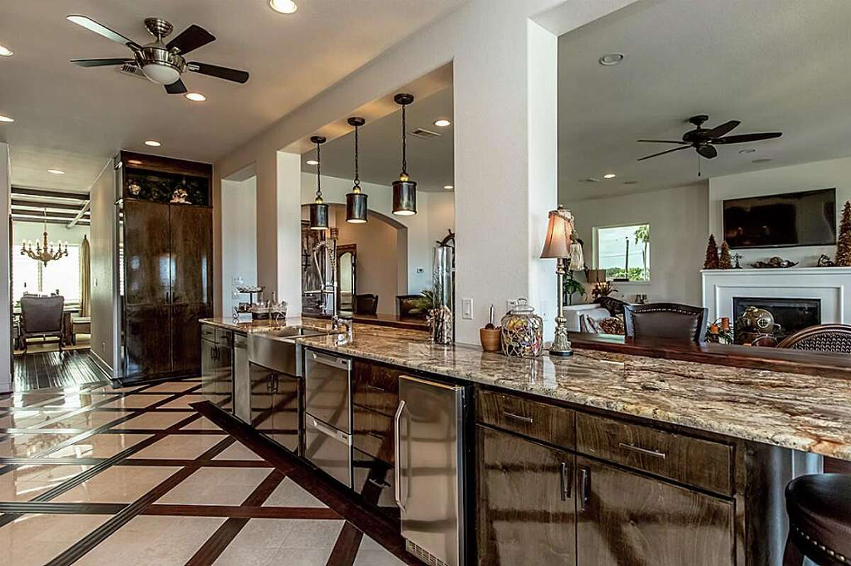 Coastal beach homes for sale in Texas
