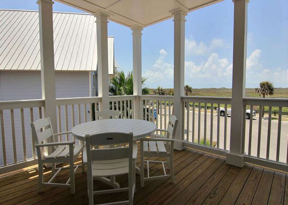 Coastal beach homes for sale in Texas