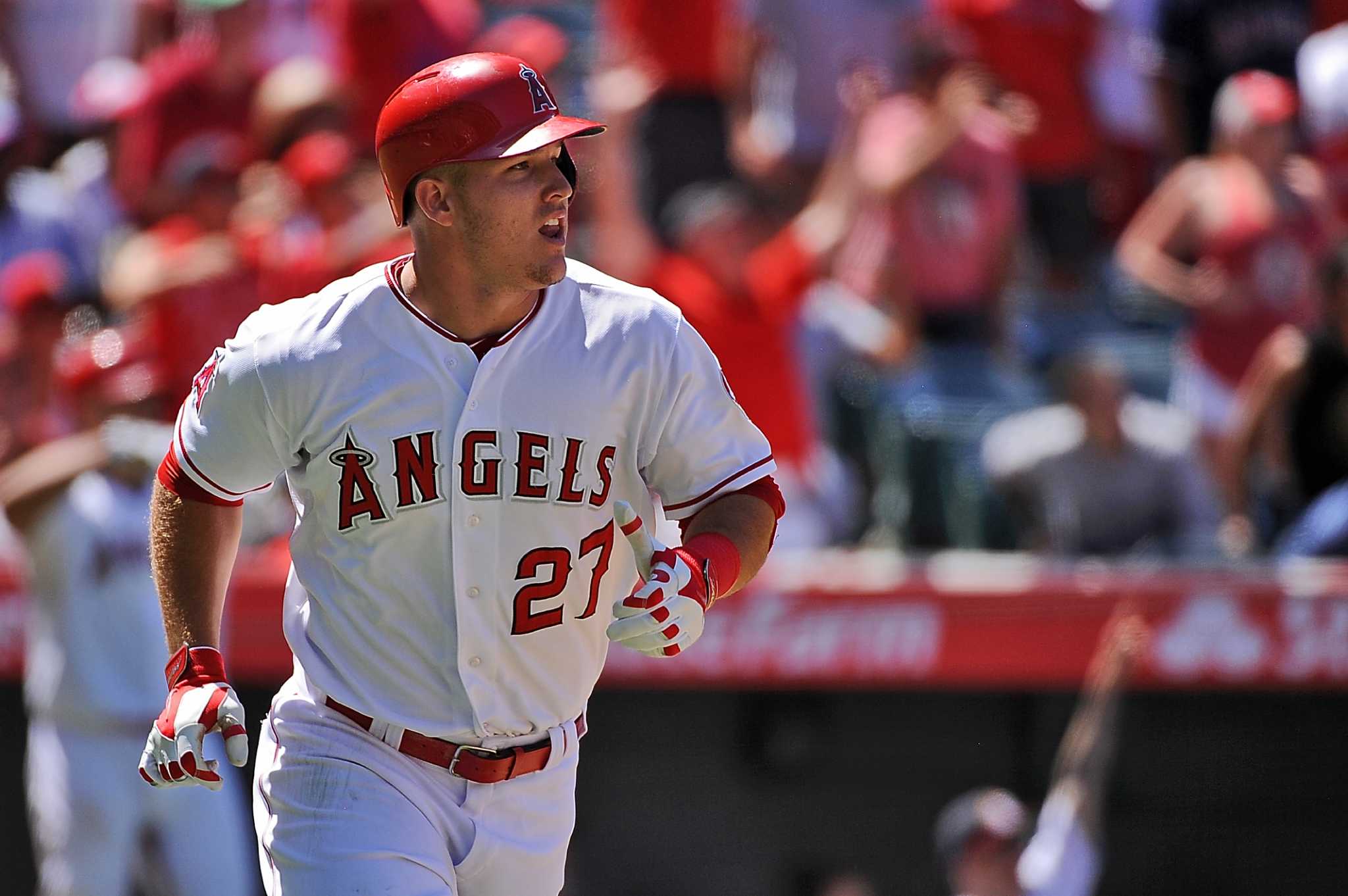 Angels' Mike Trout homers, continues to crush it in the MLB All