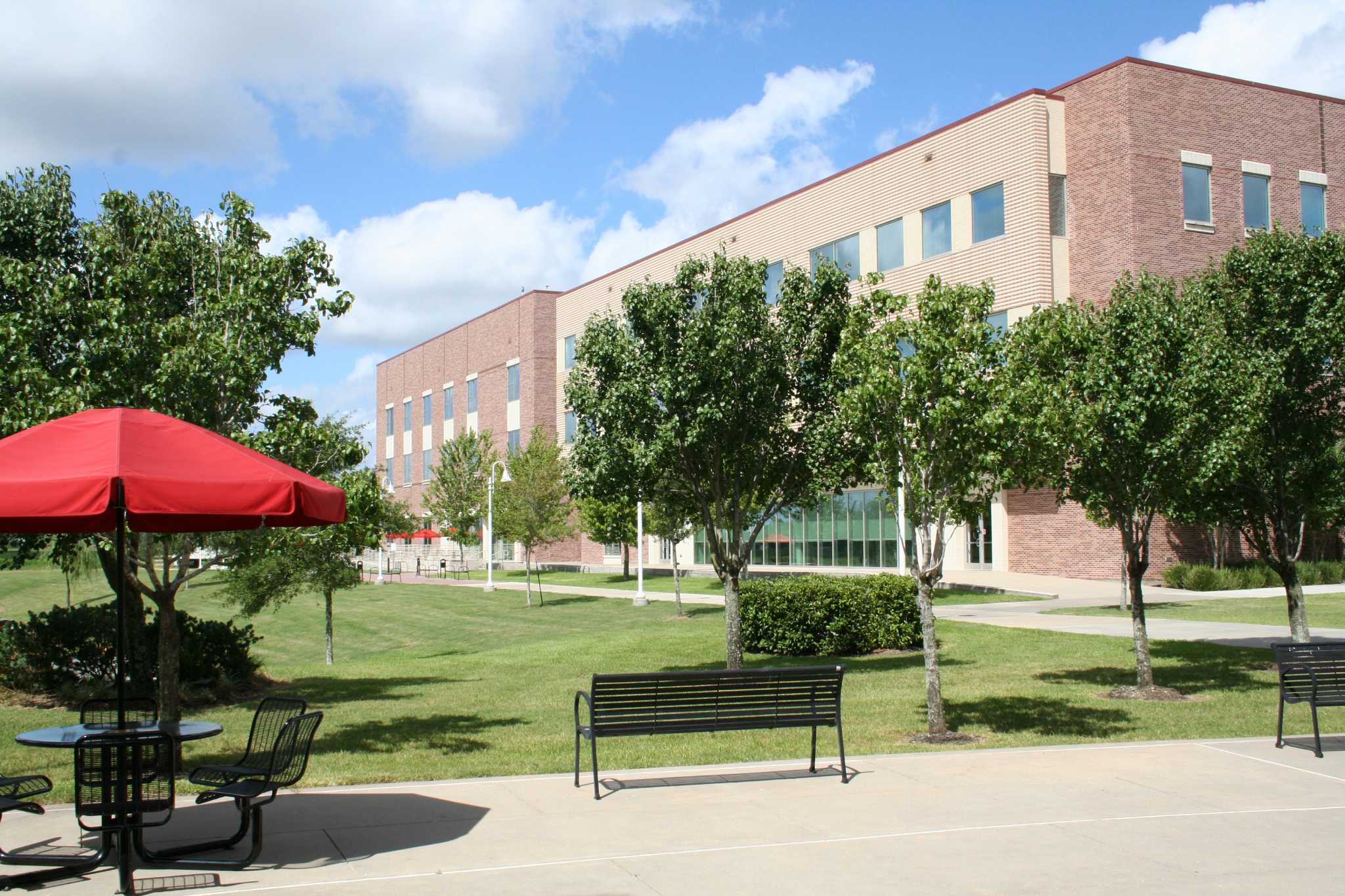 Plans, more land to boost UH Sugar Land