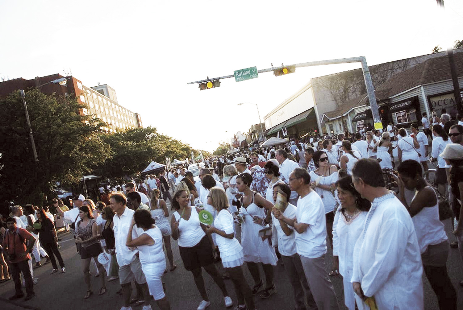 free-fun-white-linen-night-in-the-heights