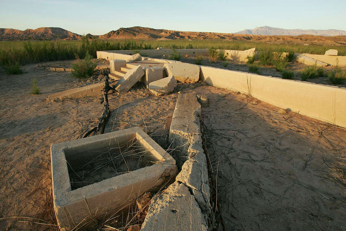 As huge Lake Mead shrinks from drought, lost Wild West town pops up