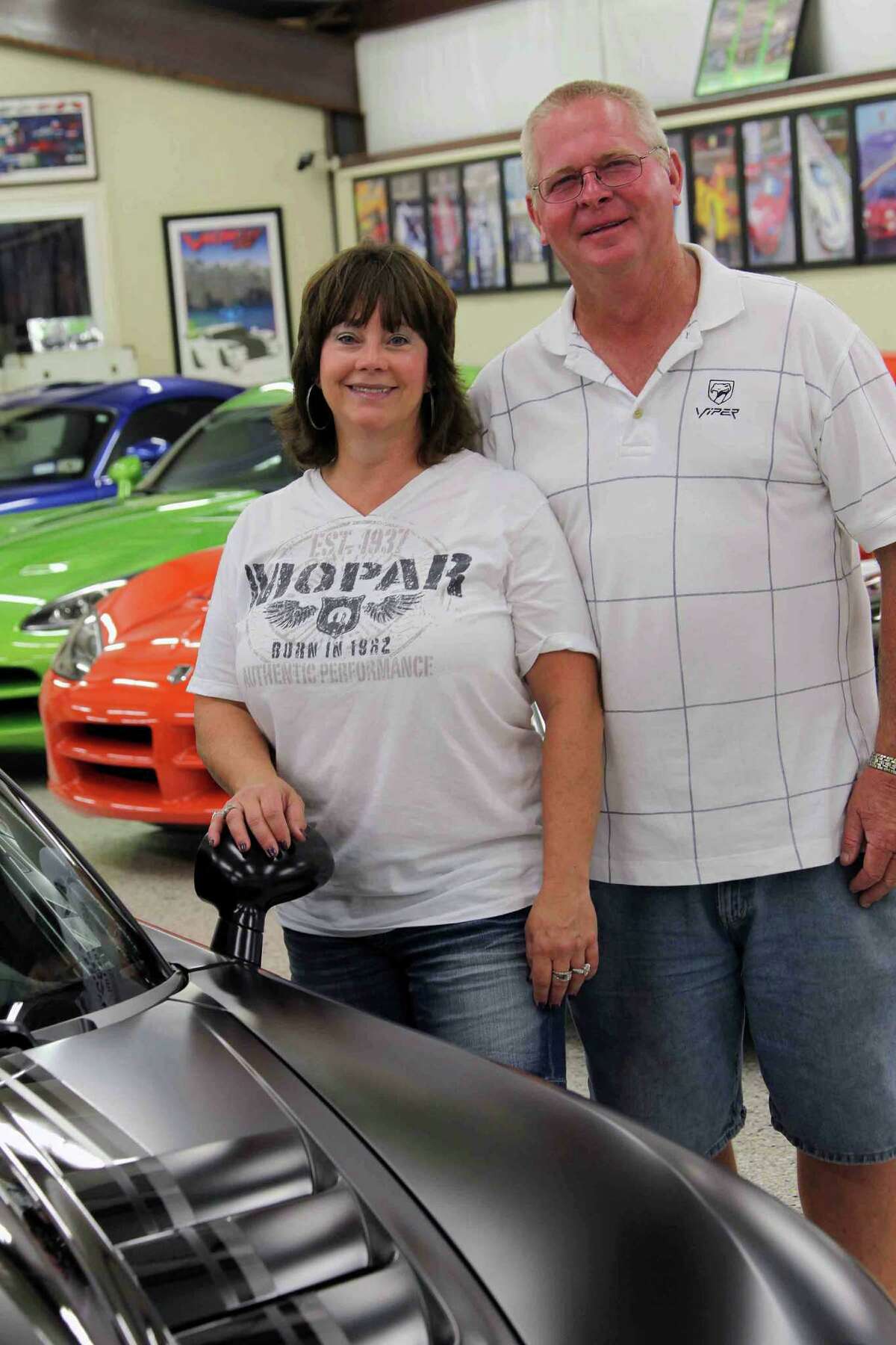 Texas couple adds 80th Dodge Viper to their world-record collection of cars