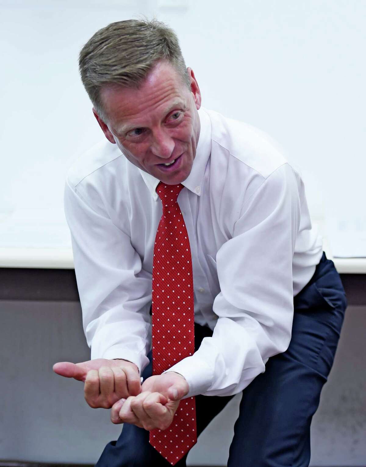 Talking with former jockey Richard Migliore