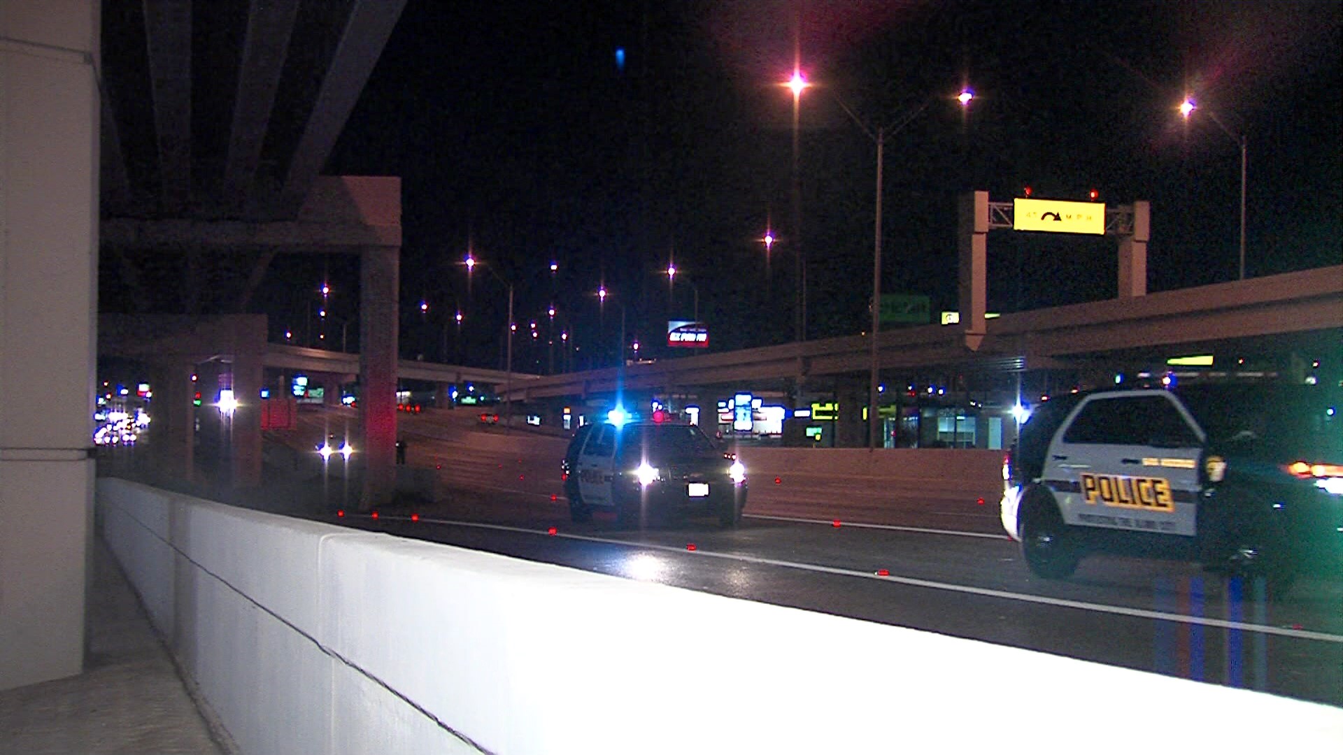 Police: Woman leaps onto Loop 410 from moving car to escape kidnappers