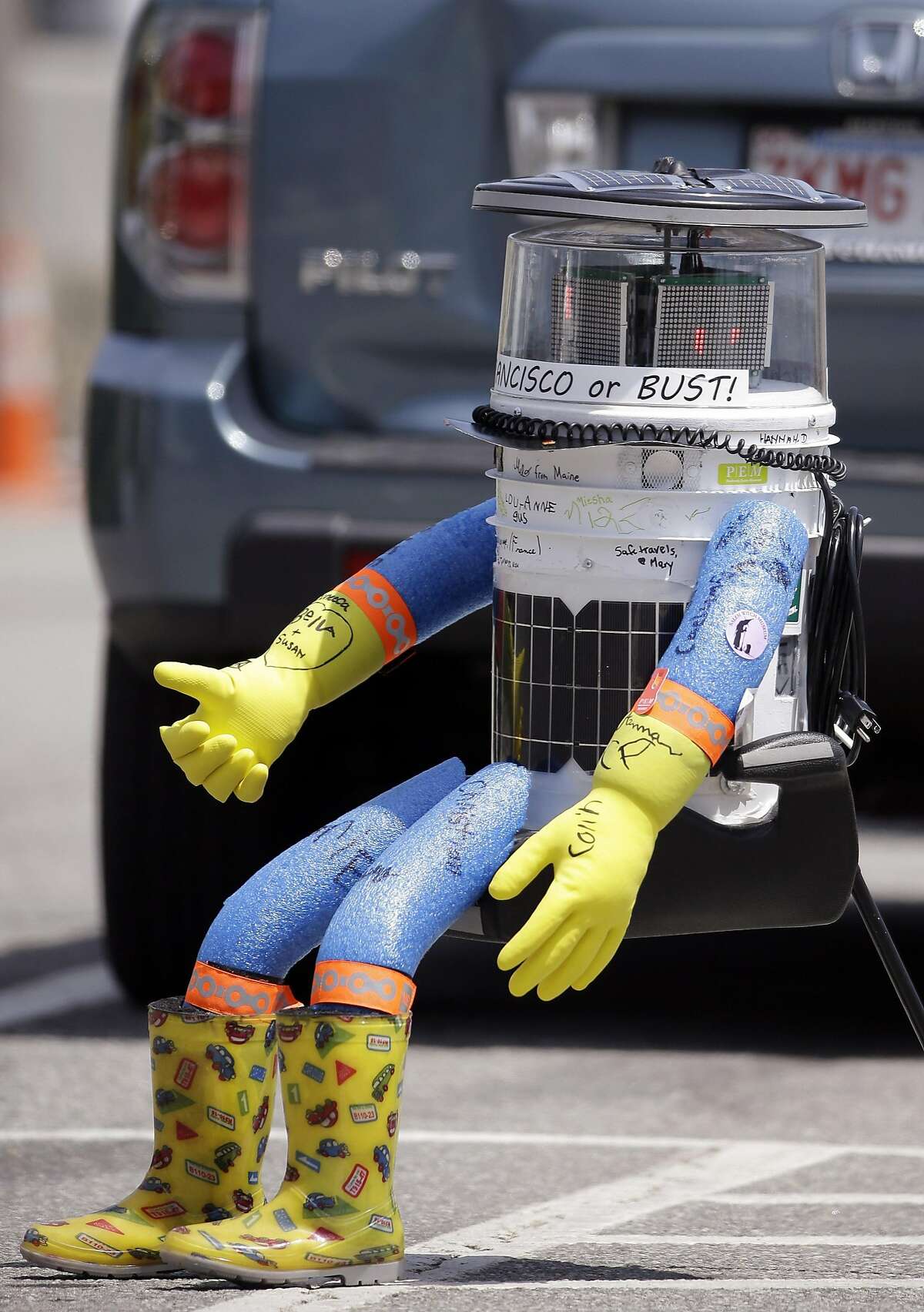 Hitchhiking robot may be revived for another ride