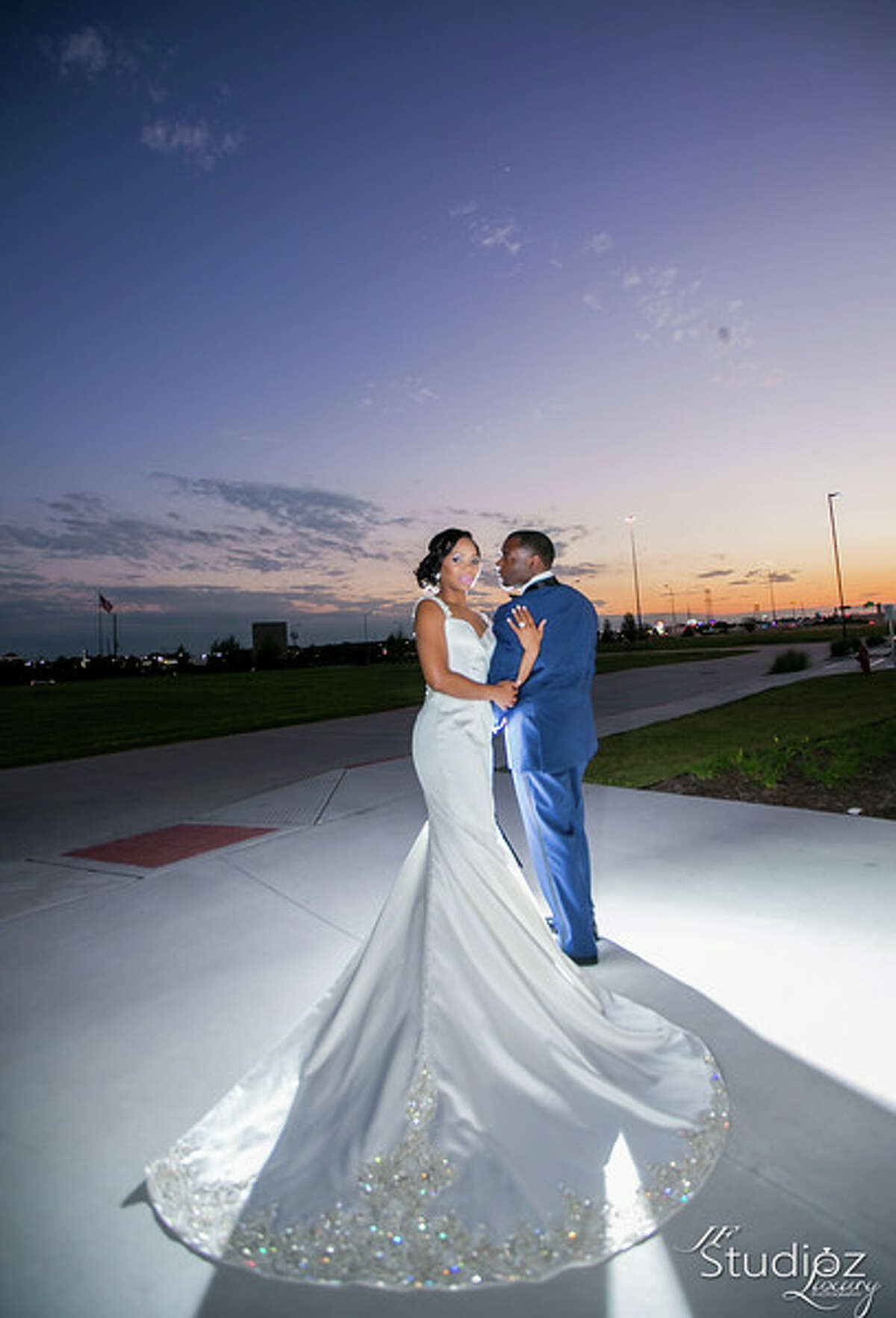 Hochzeitstag von Kelah und Terrell Garner: 18. Oktober 2014 Veranstaltungsort: Noah Event Space in Katy, Texas