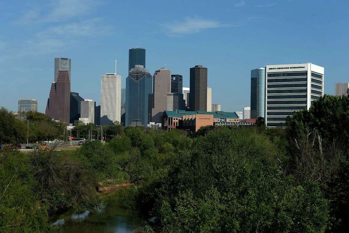 Federal agents and local law enforcement authorities broke into the consulate building late Friday, according to the Houston Chronicle and CNN, after issuing an order on July 21 that it must close within 72 hours.