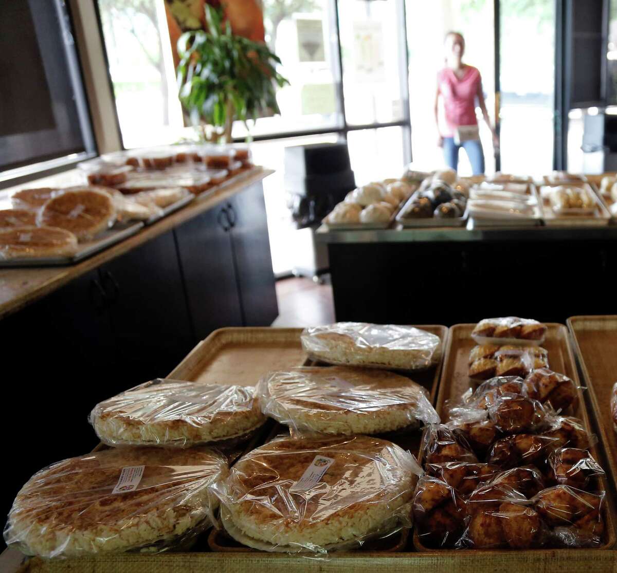 Culinary adventure awaits at Asiatown's Vietnamese bakeries