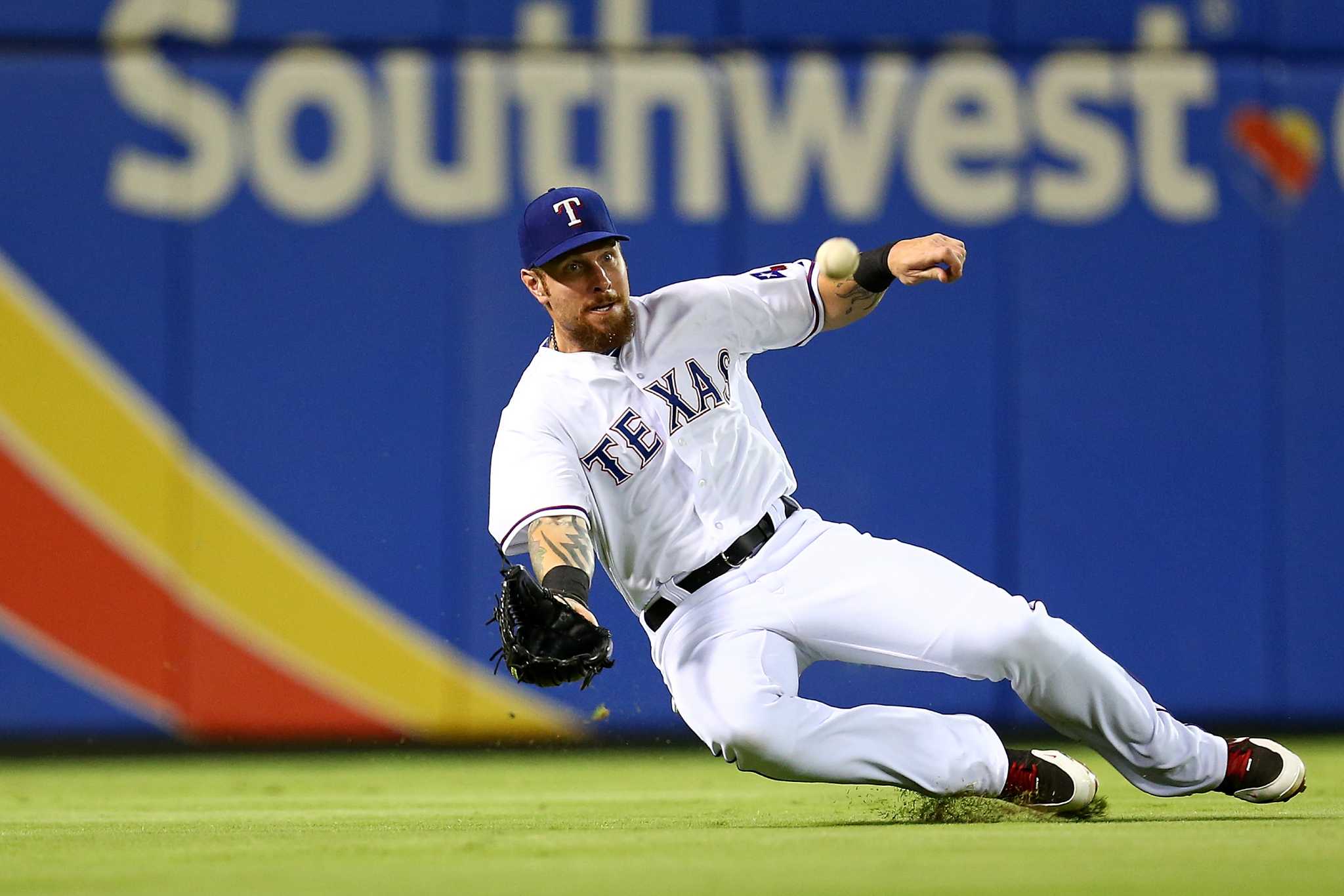 Texas Rangers release OF Josh Hamilton after latest knee injury