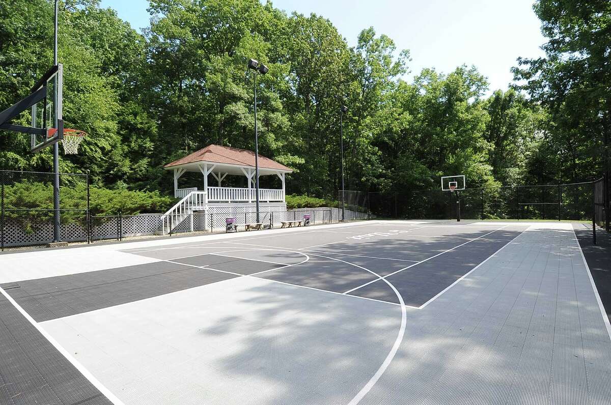 50 Cent’s Connecticut mansion sold to Florida businessman