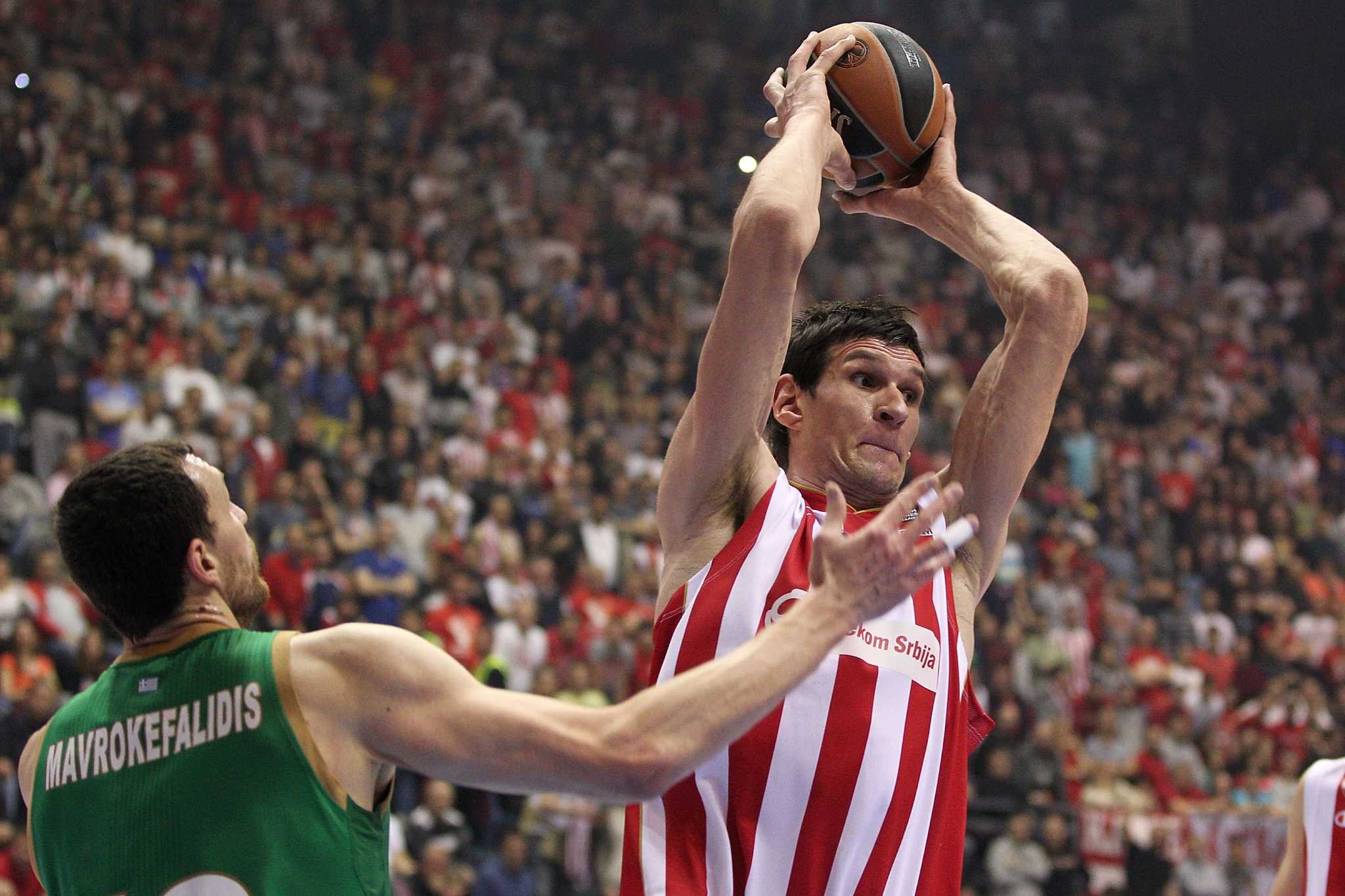 Boban Marjanovic's hands are - SPORTbible Australia