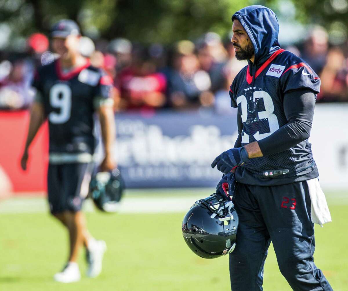 HOUSTON TEXANS: Arian Foster to hold youth football camp