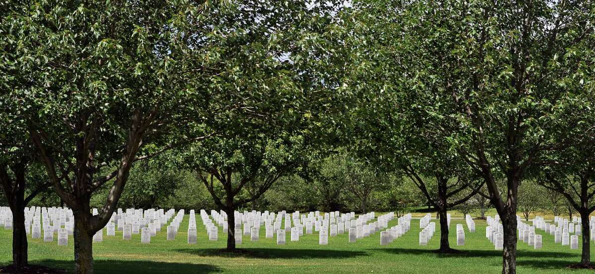 Veterans cemetery offers info for burials, benefits