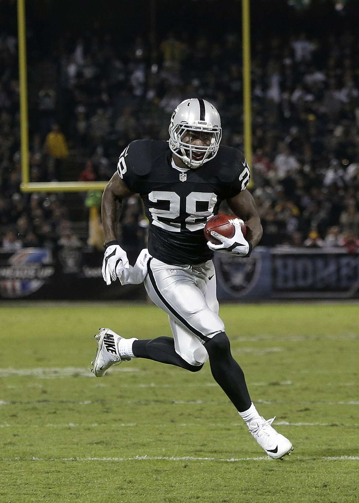 Latavius Murray looks ready to become Raiders’ top back