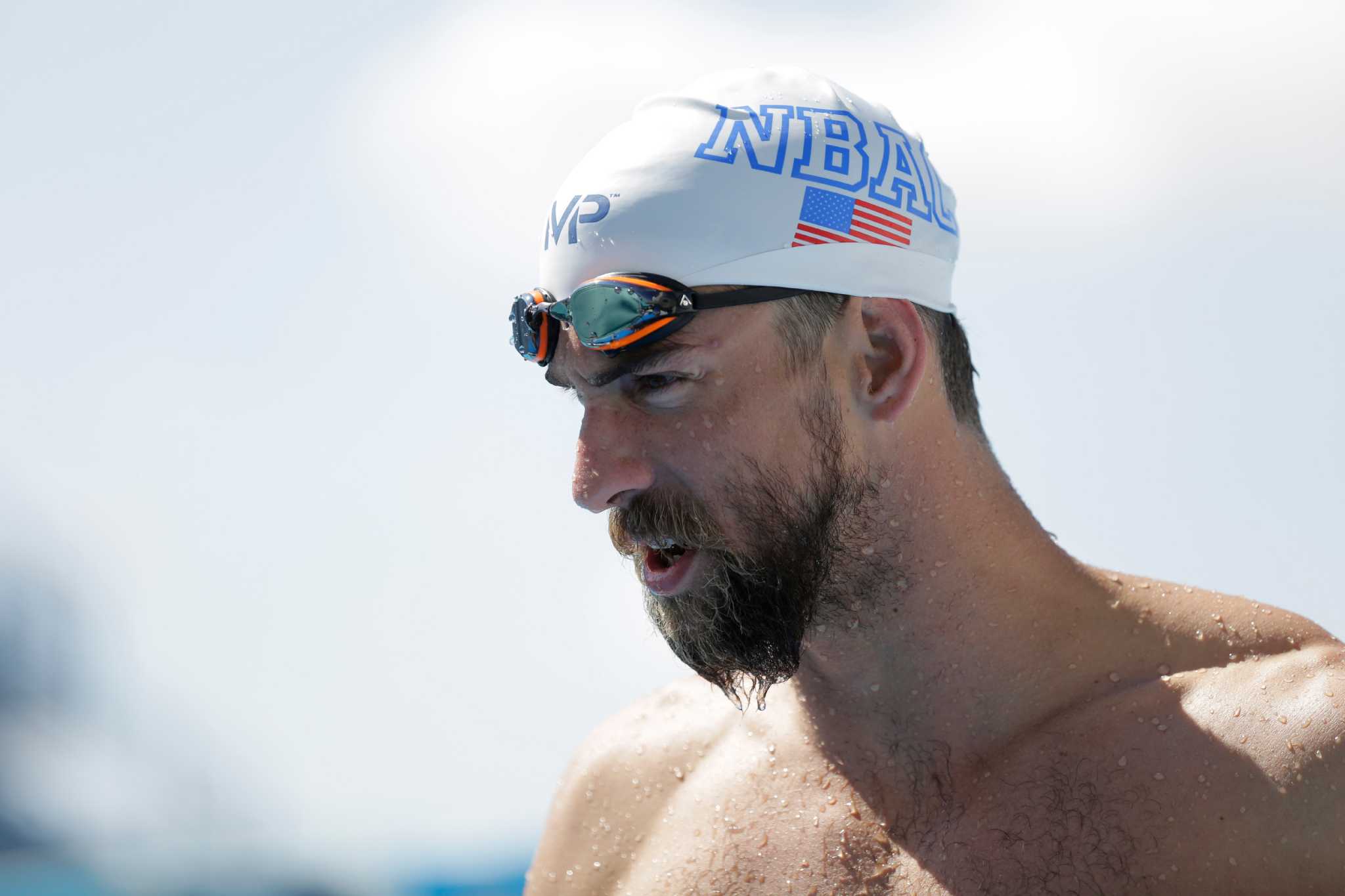 Michael Phelps or Rougned Odor? 🏊‍♂️🌊 UNBELIEVABLE Swim Move to Avoid Tag