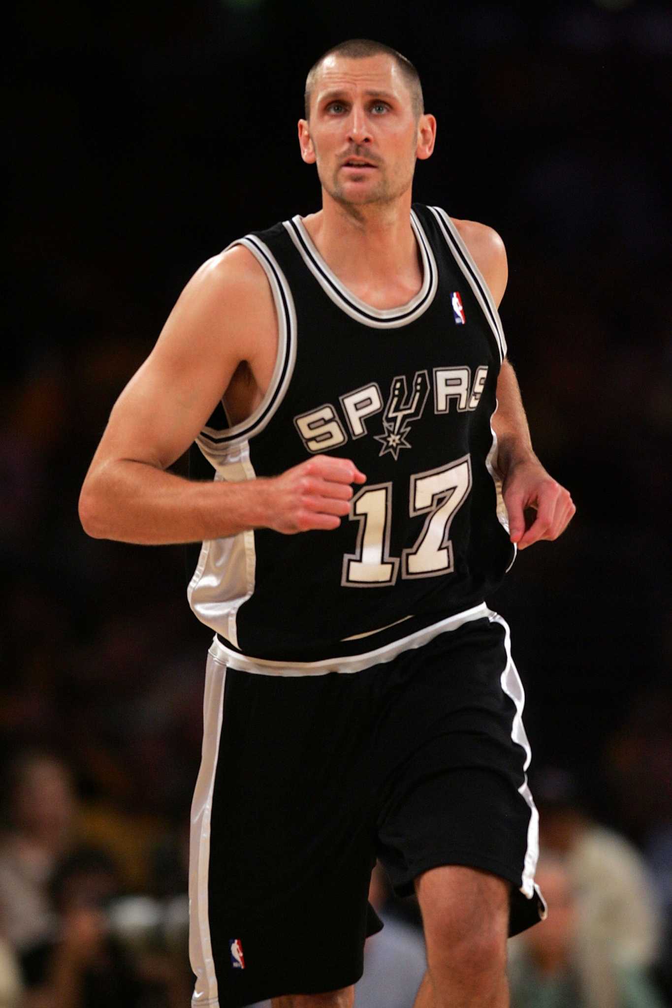 Brent Barry is headed back to the Spurs in a front-office capacity.