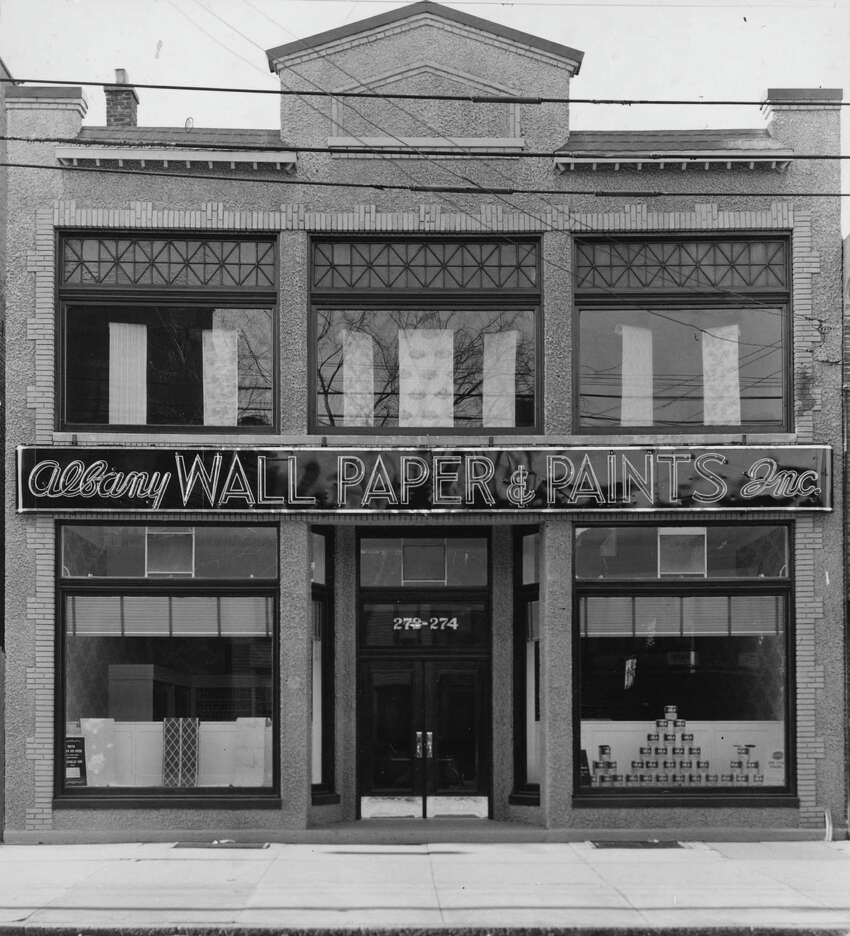 Albany Wall Paper & Paints Inc. 272, avenue Central Prise le 5 février 1938 par The Fellowcrafts 'Studio Commercial Photographers. (Times Union Archive)