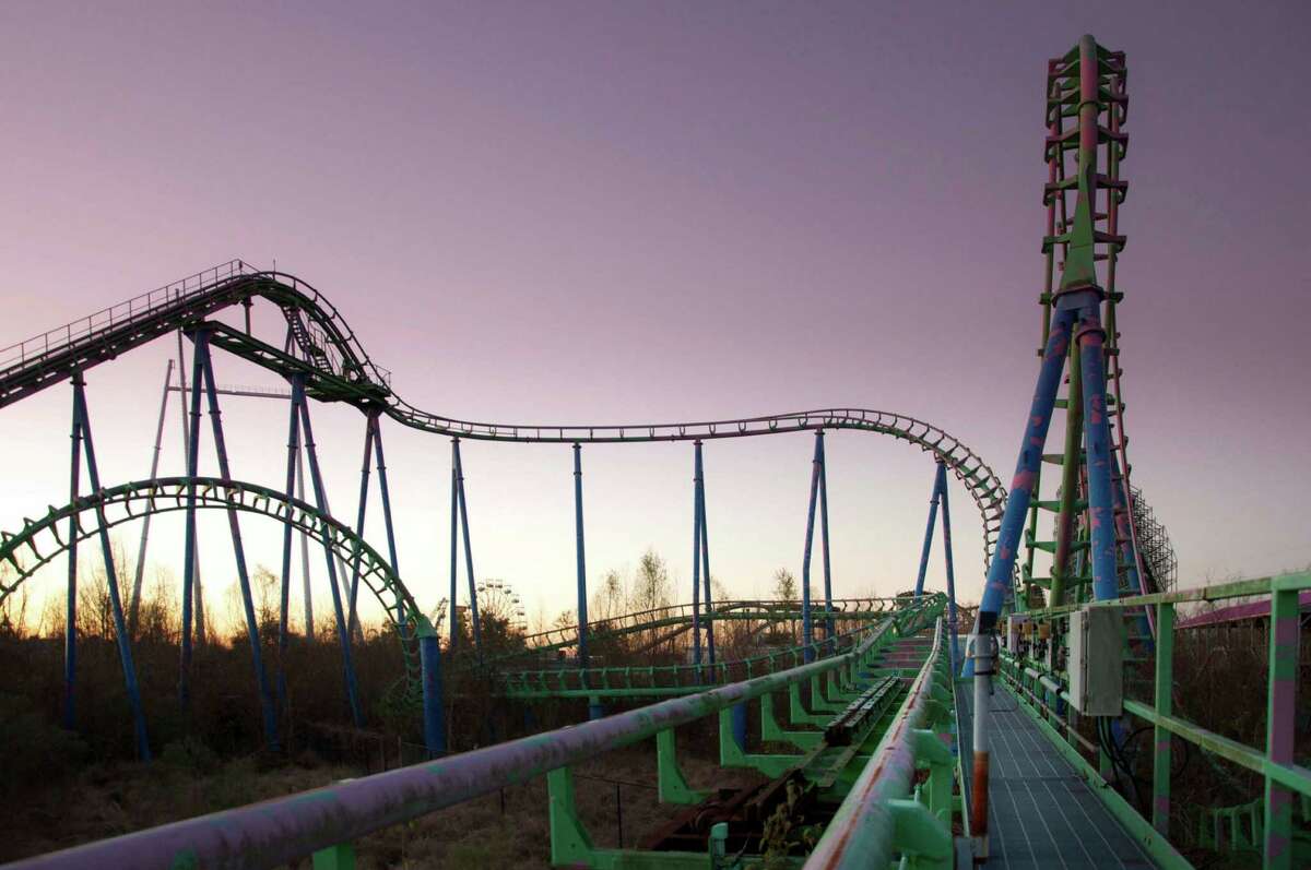 Looking Back At The Now Desolate Six Flags New Orleans 13 Years After Hurricane Katrina Hit