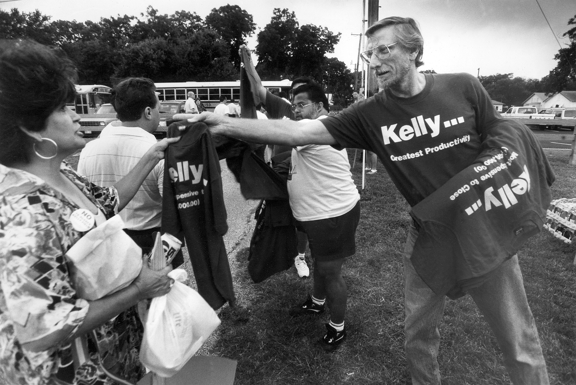 kelly air force base closure