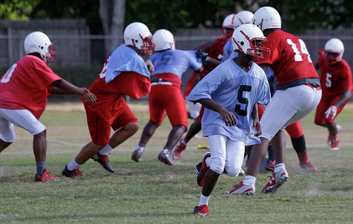 Despite new coach, Bellaire doesn't plan big changes