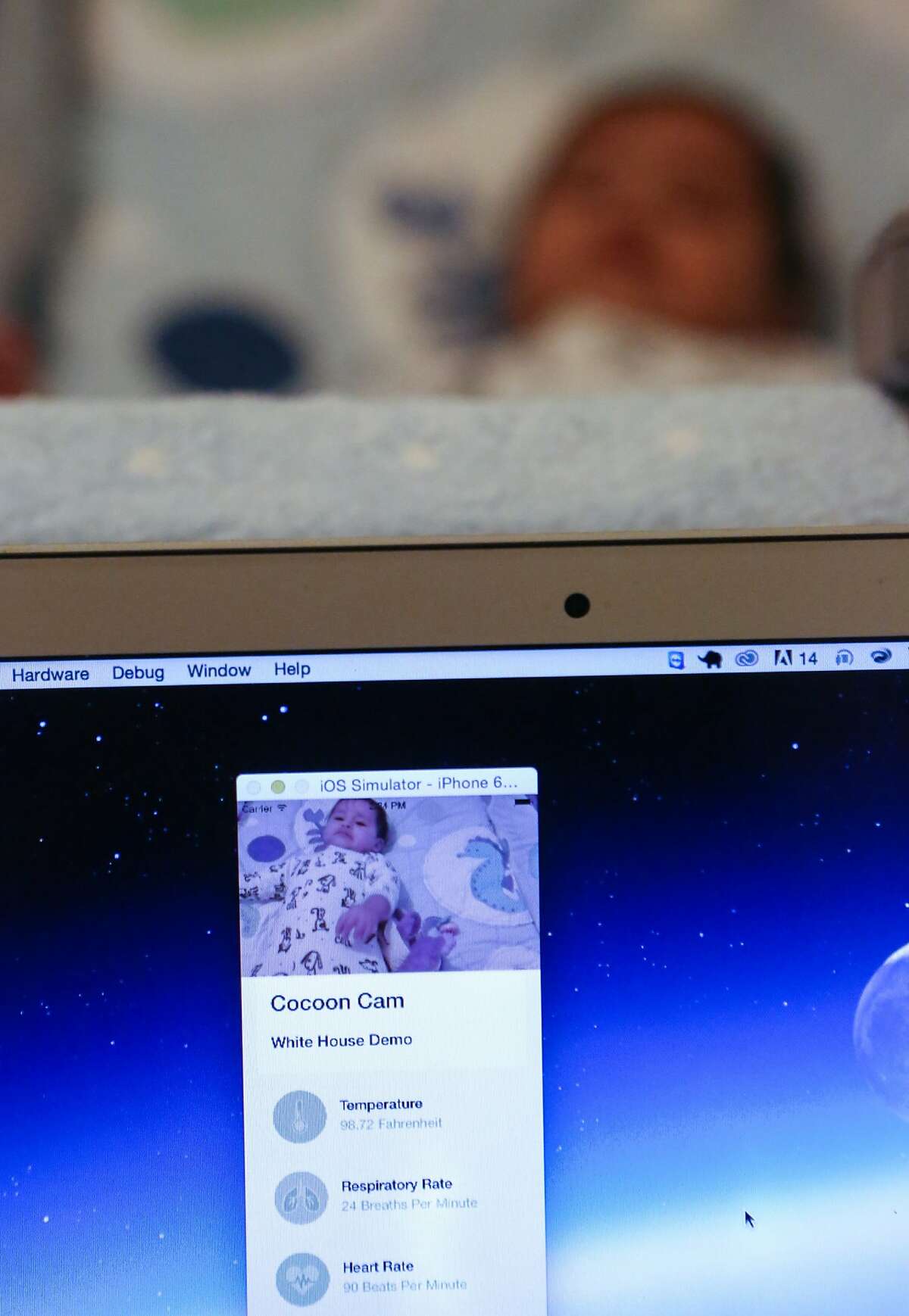 Baby monitor keeps watch on infant’s vital signs for parents