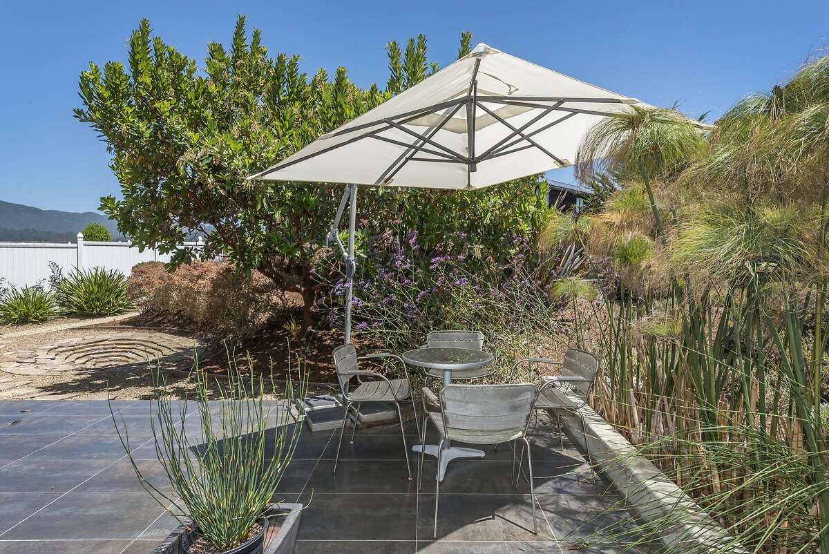 Ocean views, green features in Moss Beach