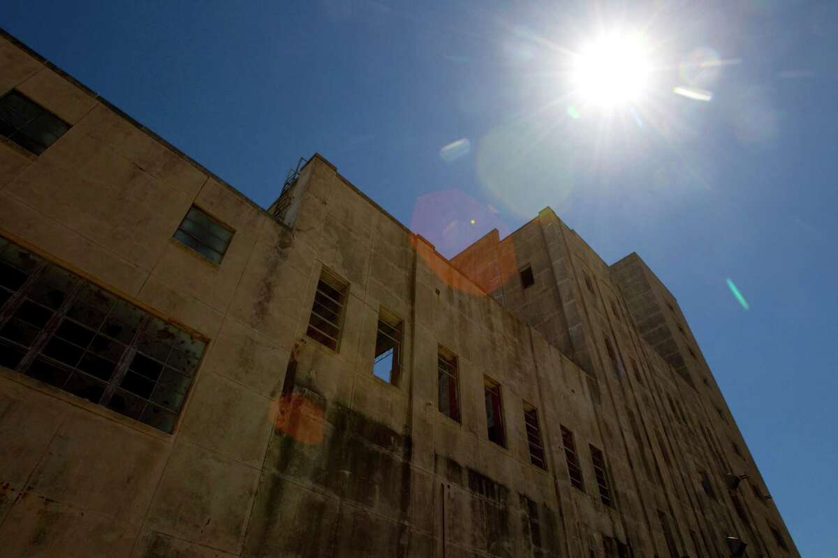 The abandoned Falstaff Brewery in 2011 stands empty and falling apart. The brewery has been vacant since 1981. ( Brett Coomer / Houston Chronicle )